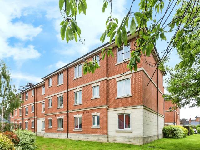 Flat for sale in Rodbourne, Swindon