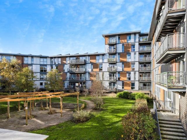 Flat for sale in Three Bridges, Glynde