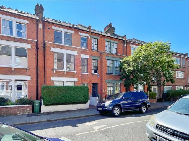 Flat for sale in Gospel Oak, Greater London