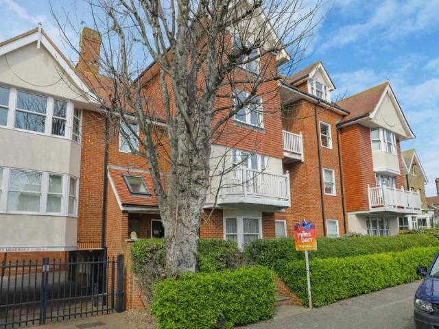 Flat for sale in Westgate-on-Sea, Acol
