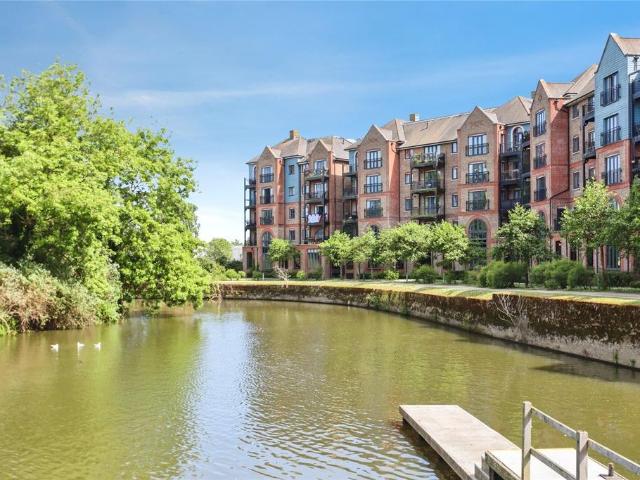Flat for sale in Brook Street, Bourne Vale