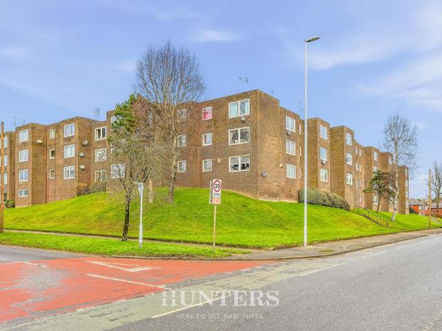 Flat for sale in Burnedge, Greater Manchester