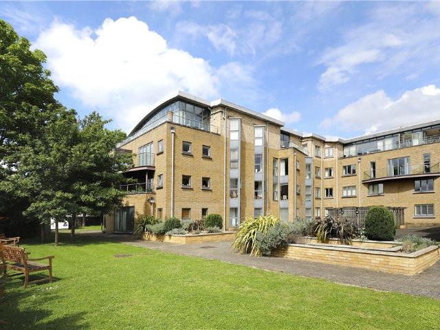 Flat for sale in London Borough of Merton, Greater London