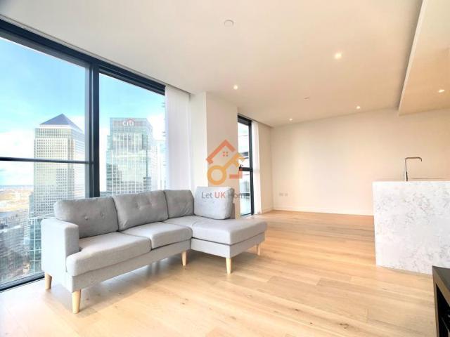 Flat for sale in Isle Of Dogs, Isle Of Man