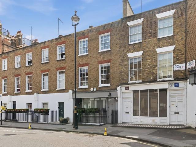 Flat for sale in Paddington, Greater London