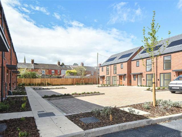 Flat for sale in Chippenham, Wiltshire