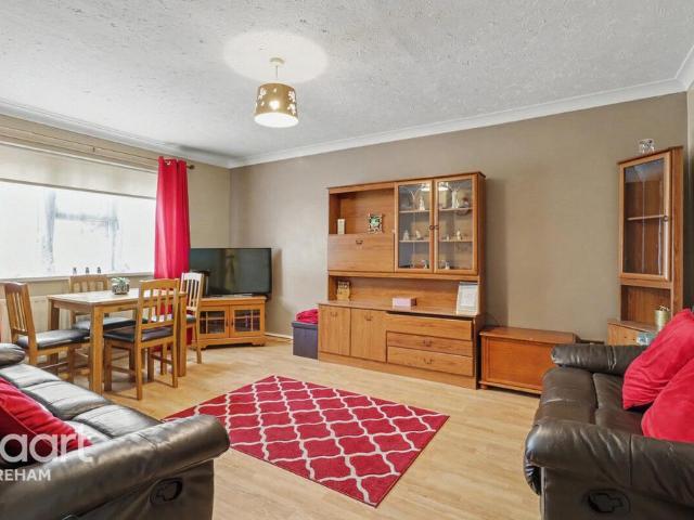 Flat for sale in East Tuddenham, Norfolk
