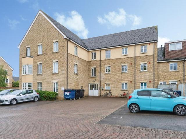 Flat for sale in Arrington, Cambridgeshire
