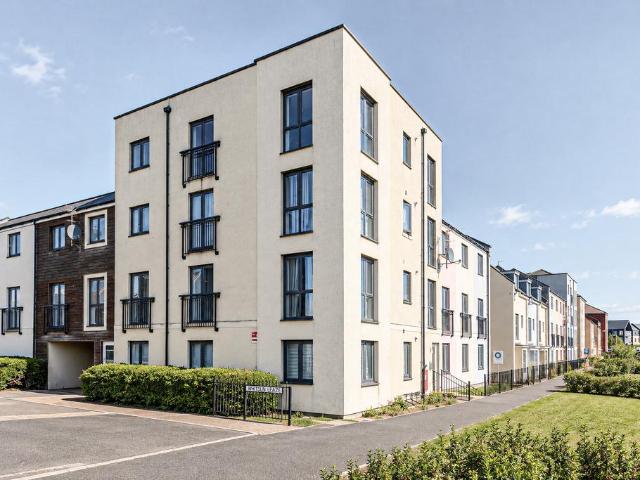 Flat for sale in Patchway, South Gloucestershire