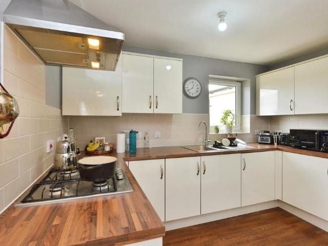 Flat for sale in Wolverton and Greenleys, Old Wolverton
