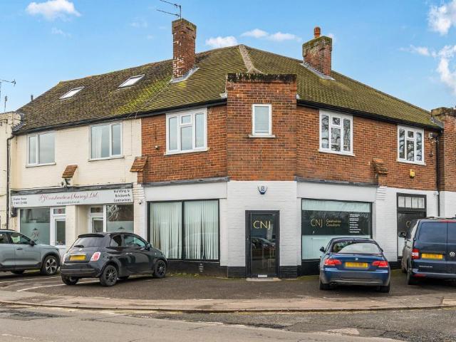 Flat for sale in Westborough, Surrey