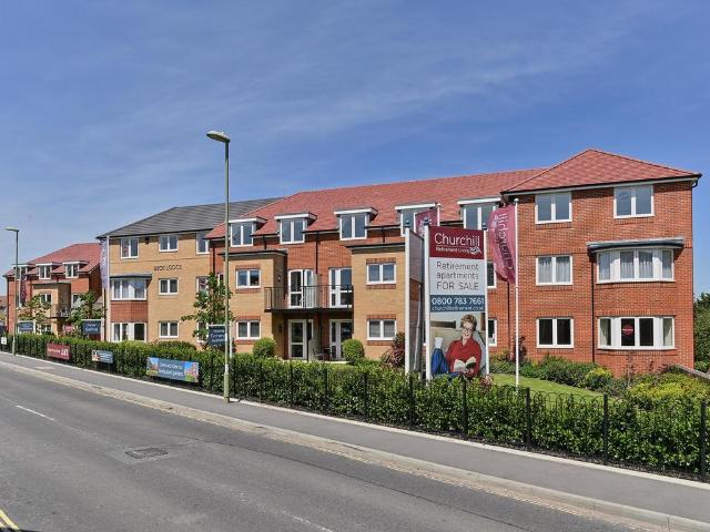 Flat for sale in Fareham, Hampshire