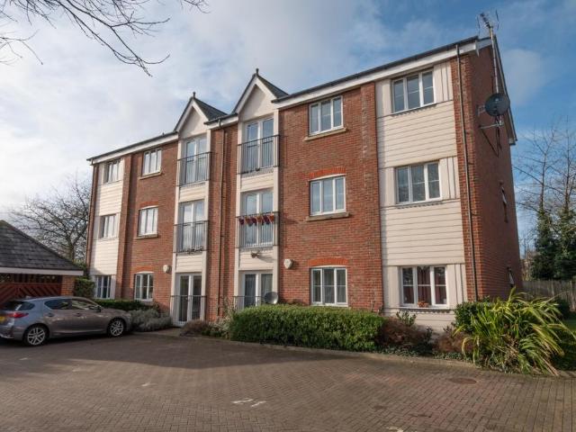 Flat for sale in St. Stephen's, The Bridge