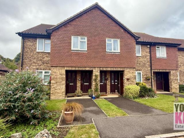 Flat for sale in Folkestone, Isle Of Man