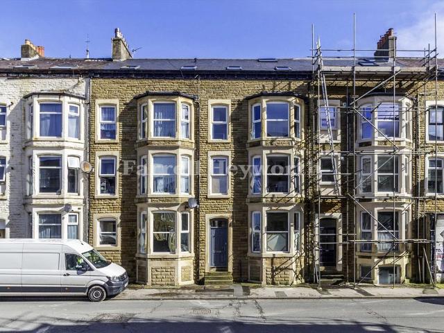 Flat for sale in West End, Bare