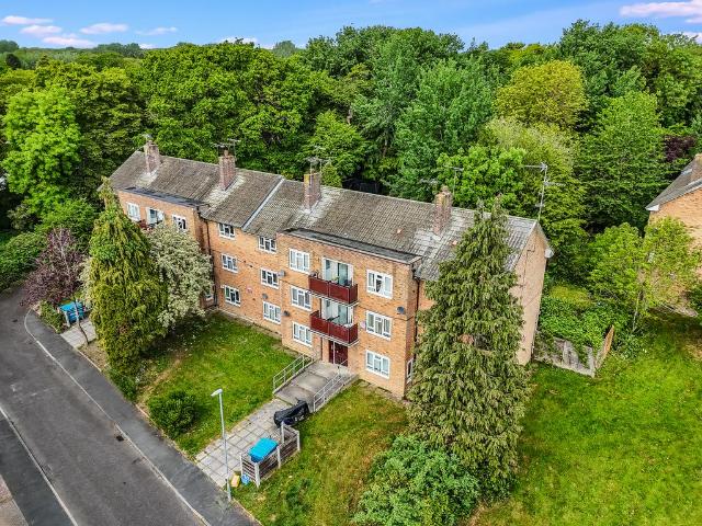 Flat for sale in Navestock Side, Essex