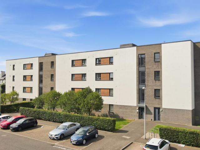 Flat for sale in East Pilton, Scotland