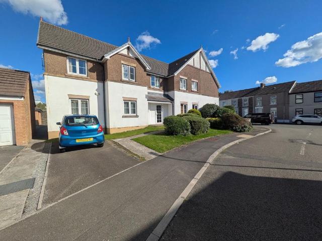 Flat for sale in Llanelli, Wales