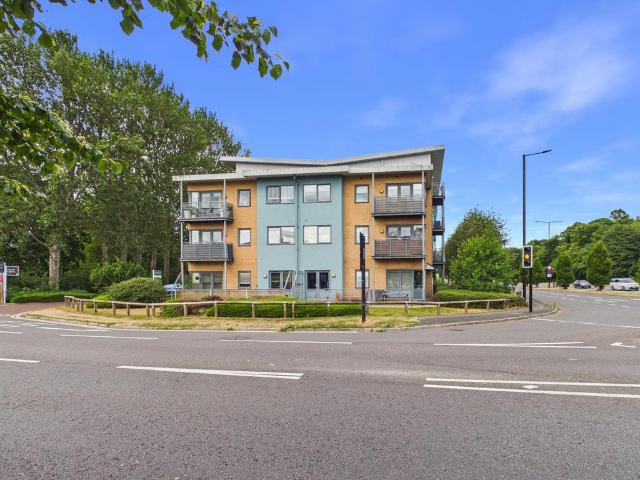 Flat for sale in North Gosforth, Hazlerigg