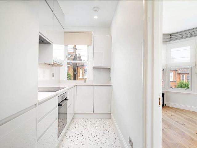 Flat for sale in West Norwood, Greater London