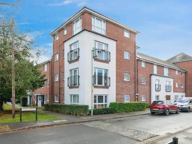 Flat for sale in Maybush, City Of Southampton