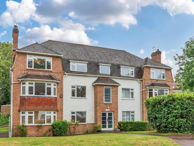 Flat for sale in Beckenham, Greater London