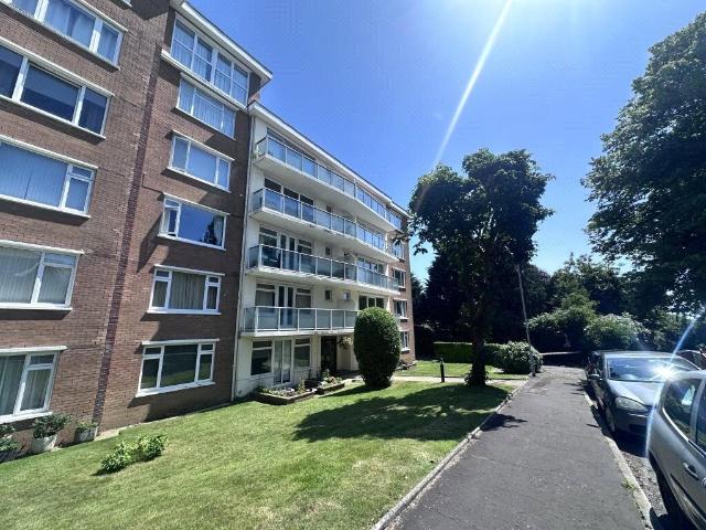 Flat for sale in Newton, Wales