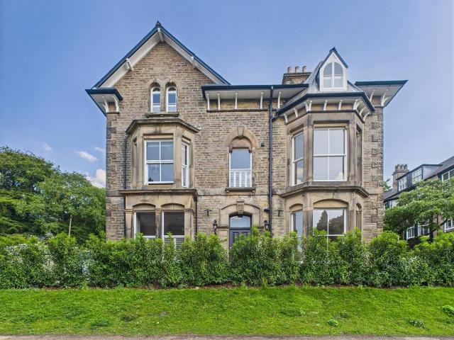 Flat for sale in Charlesworth, East Midlands