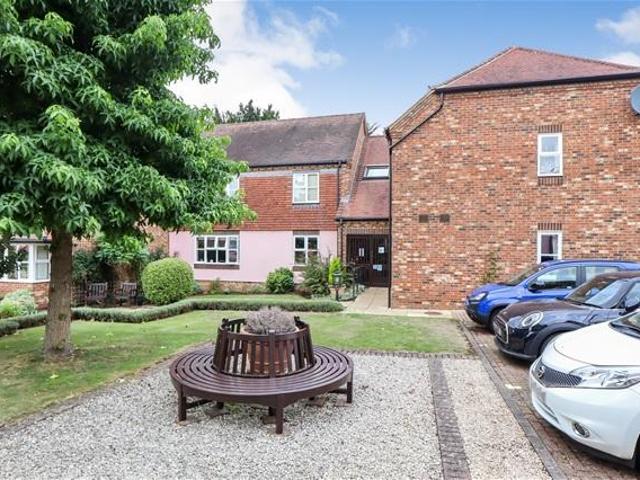 Flat for sale in Roundwood, Five Acres