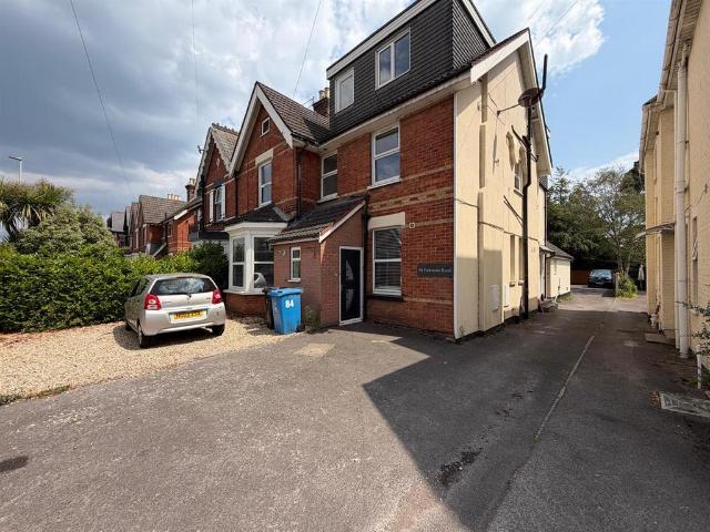 Flat for sale in Poole