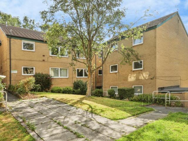 Flat for sale in Nether Green, Ranmoor