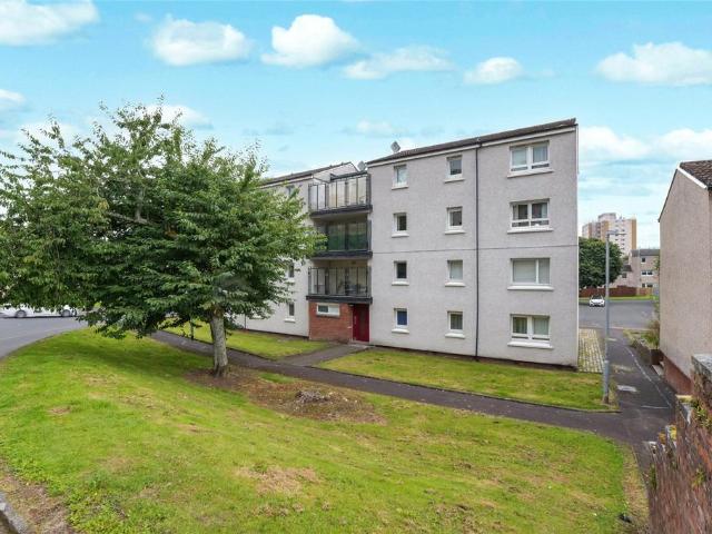 Flat for sale in Greenock, Scotland