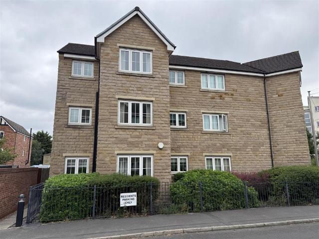 Flat for sale in Firthcliffe, Millbridge