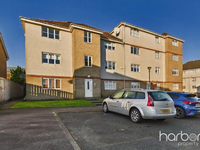 Flat for sale in Tollcross, Scotland
