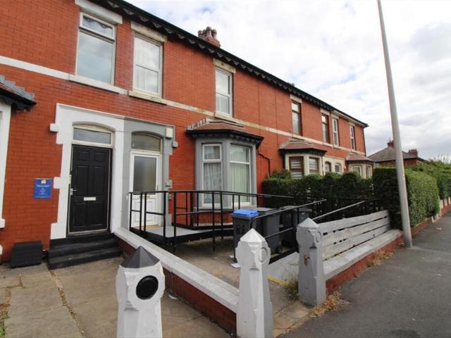 Flat for sale in Blackpool