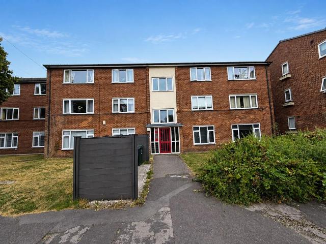 Flat for sale in Roby Mill, Lancashire