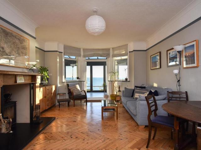 Flat for sale in West Marina, Guestling Green