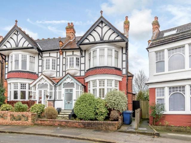 Flat for sale in North Finchley, Isle Of Man