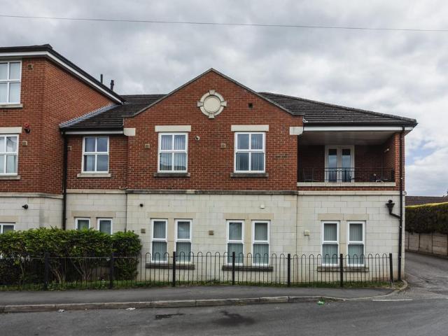 Flat for sale in Carcroft, South Yorkshire