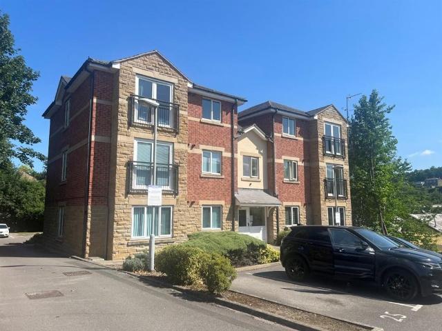 Flat for sale in Eightlands, Dewsbury