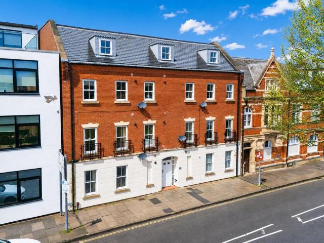 Flat for sale in Golden Valley, Gloucestershire