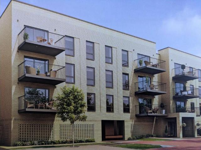 Flat for sale in Brompton, Gillingham