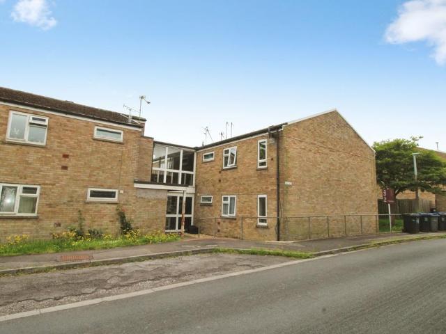 Flat for sale in Pavenhill, Purton