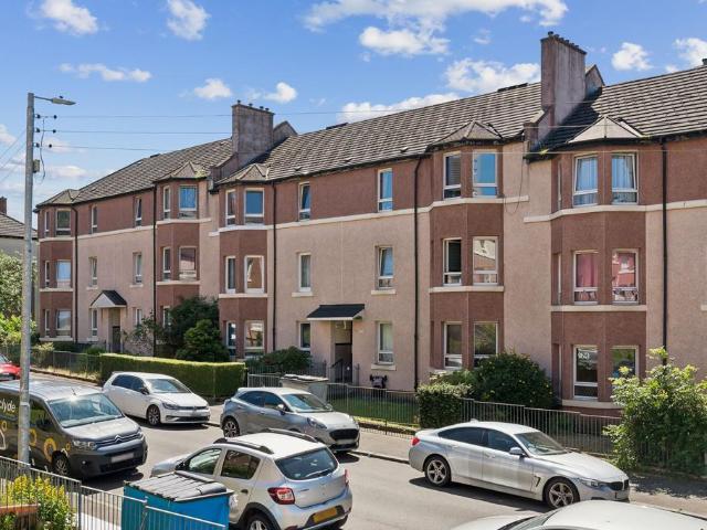 Flat for sale in Scotstounhill, Scotstoun