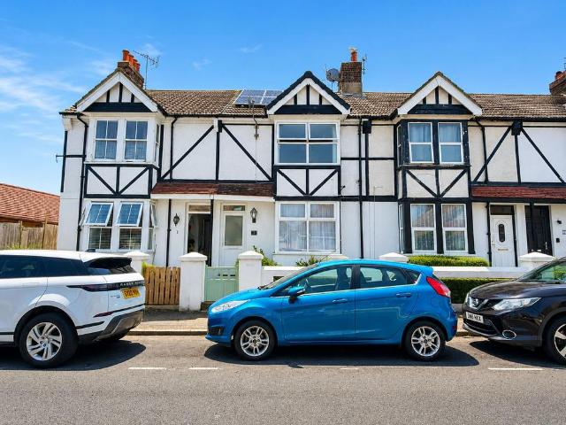Flat for sale in Fishersgate, West Sussex