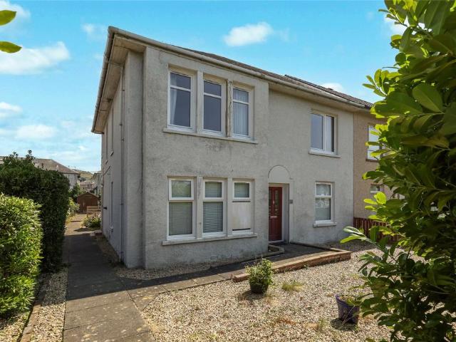 Flat for sale in Largs, Scotland