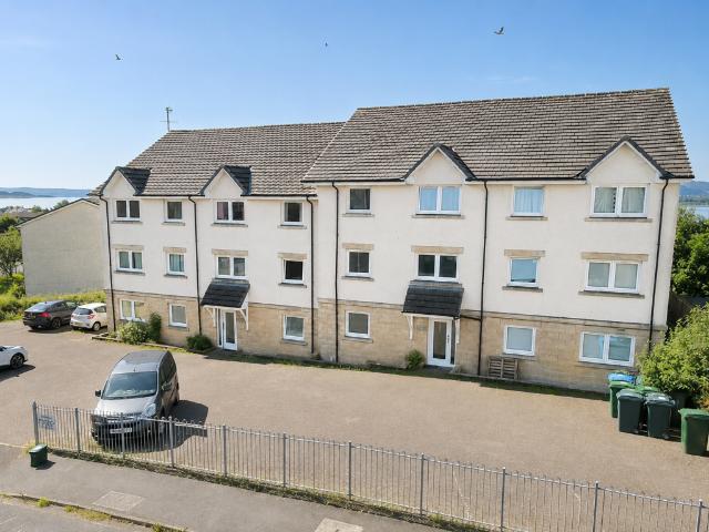 Flat for sale in Helensburgh, Scotland