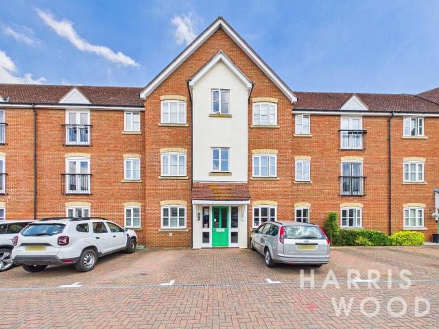 Flat for sale in Fordham Heath, Essex