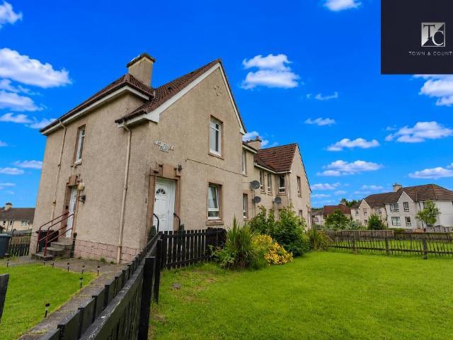 Flat for sale in Millerston, Scotland