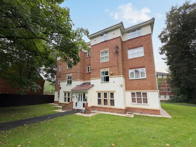 Flat for sale in Eccles, Salford